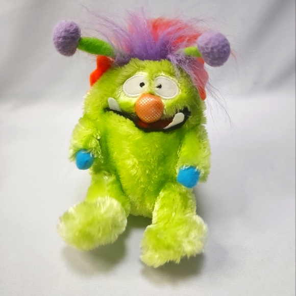 Gemmy Monster Maniacs Animated Plush Madge Green Sings Works Great - Picture 9 of 9